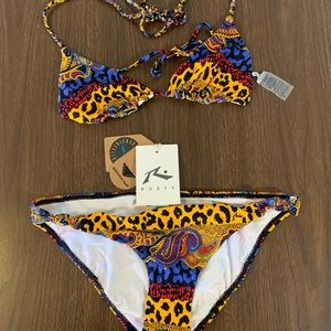 BNWT Jr/Womens 2 piece Swimwear w/ reversible top (size Med)